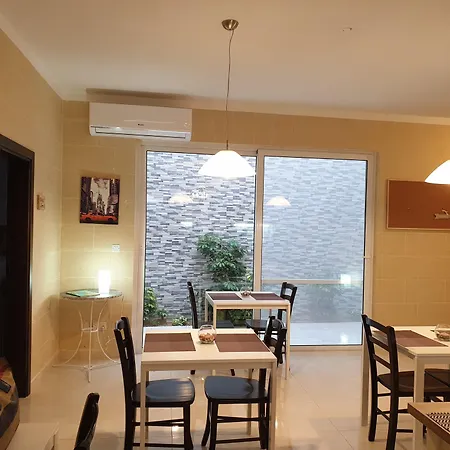 Ta' Rosalba 3* Nadur