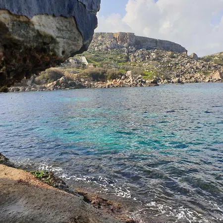 Ta' Rosalba 3* Nadur